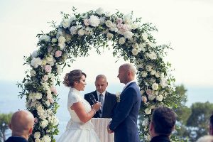 Picture of a Bride telling her Wedding Vows in a Wedding ceremony planned Wedding Event Planner Kiyoh