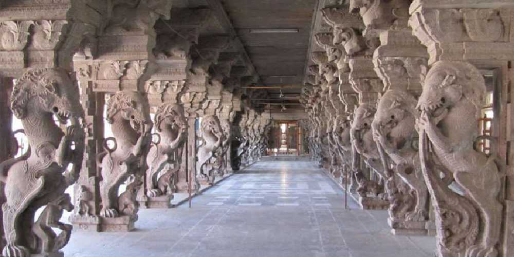 Majestic Corridor Of A Temple In Tirunelveli Containing Number Of Shrines Dedicated To Various Gods And The Pillars With Wonderful Sculptures.